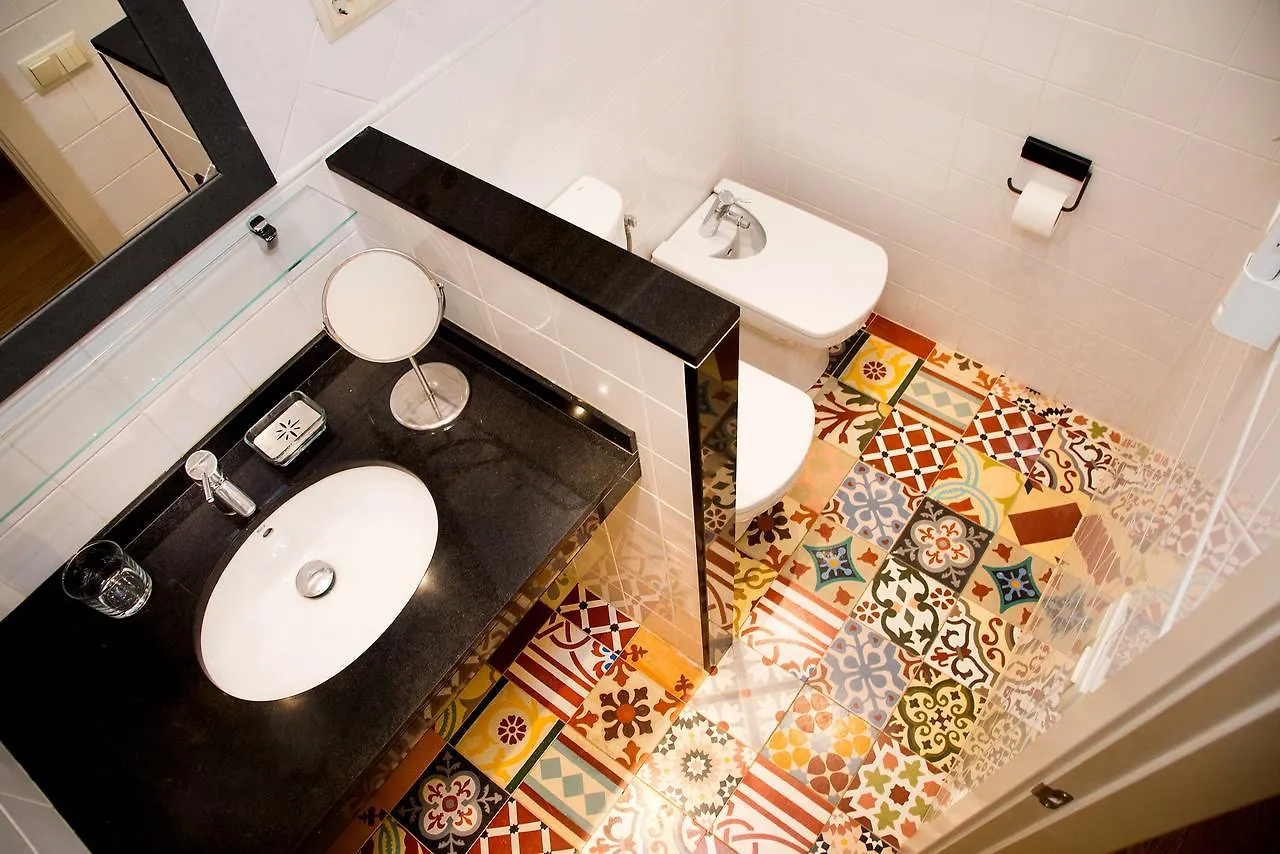 Opening Doors Aribau Apartment Barcelona Spain