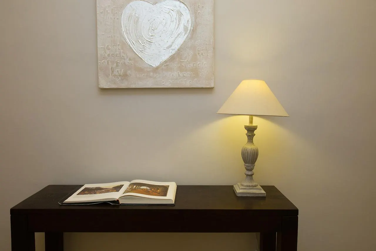 Opening Doors Aribau Apartment Barcelona
